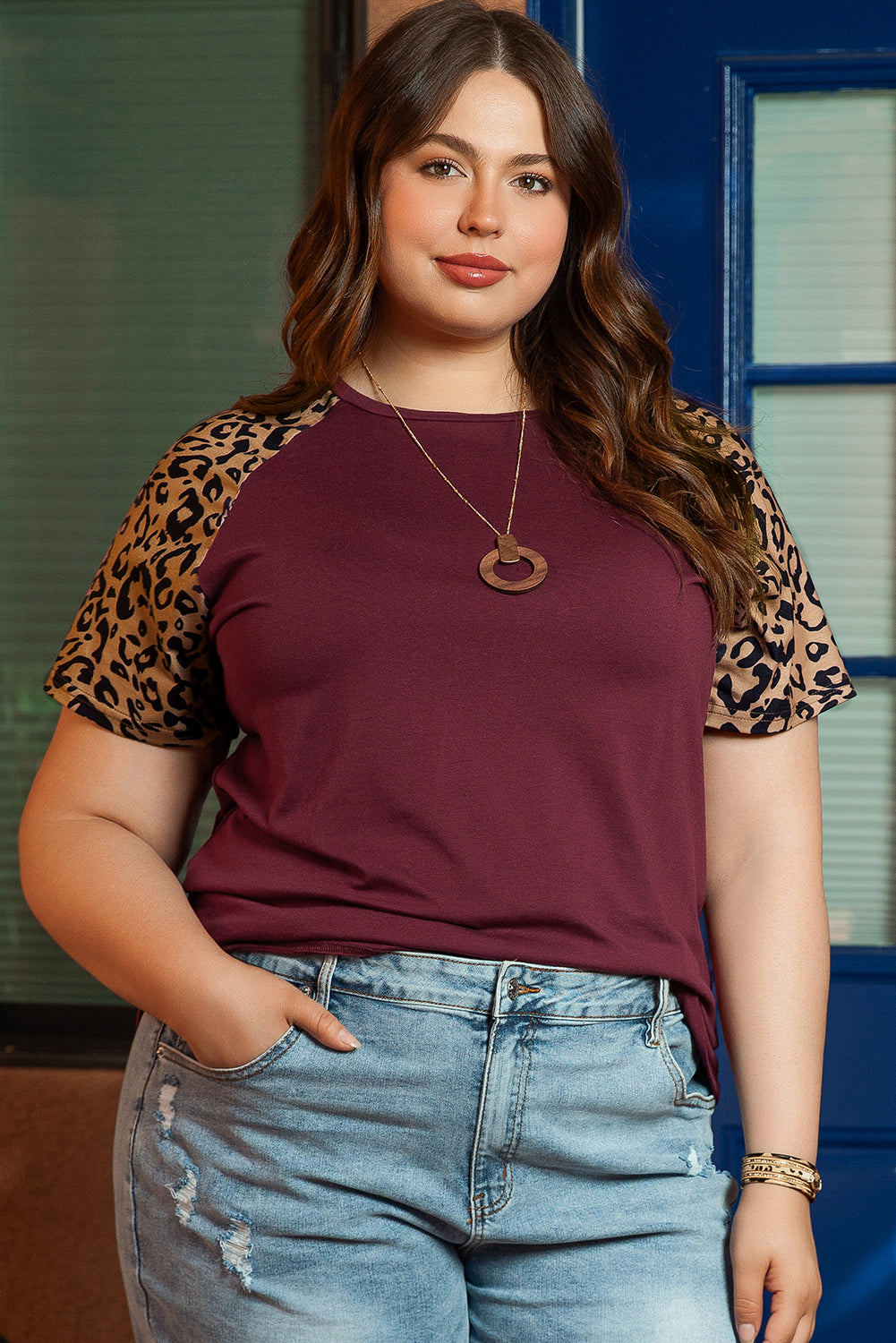 Contrast Leopard Raglan Sleeve Plus Size T-shirt