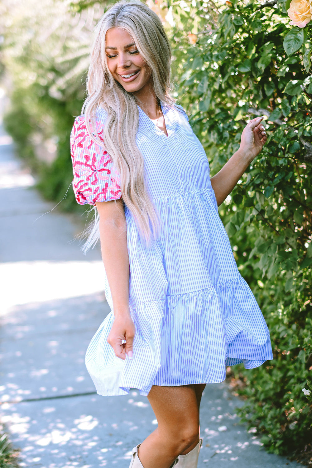 Contrast Floral Puff Sleeve Tiered Ruffle Dress