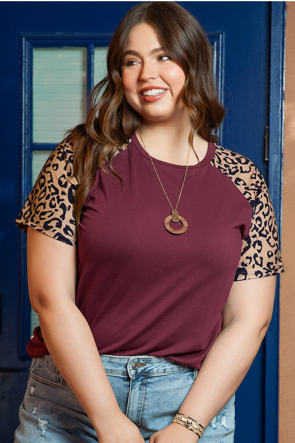 Contrast Leopard Raglan Sleeve Plus Size T-shirt